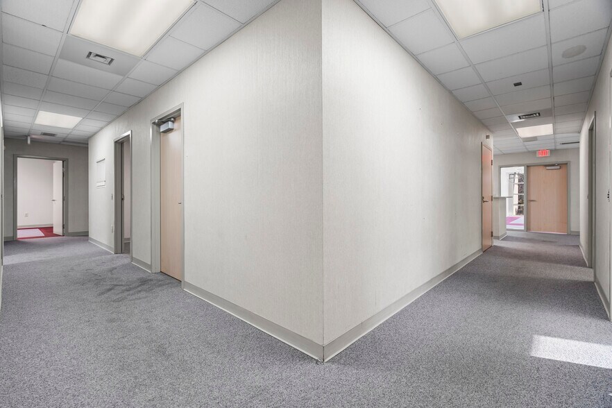 More Photos Of 170 Cardiology Pl, Commerce Healthcare For Lease