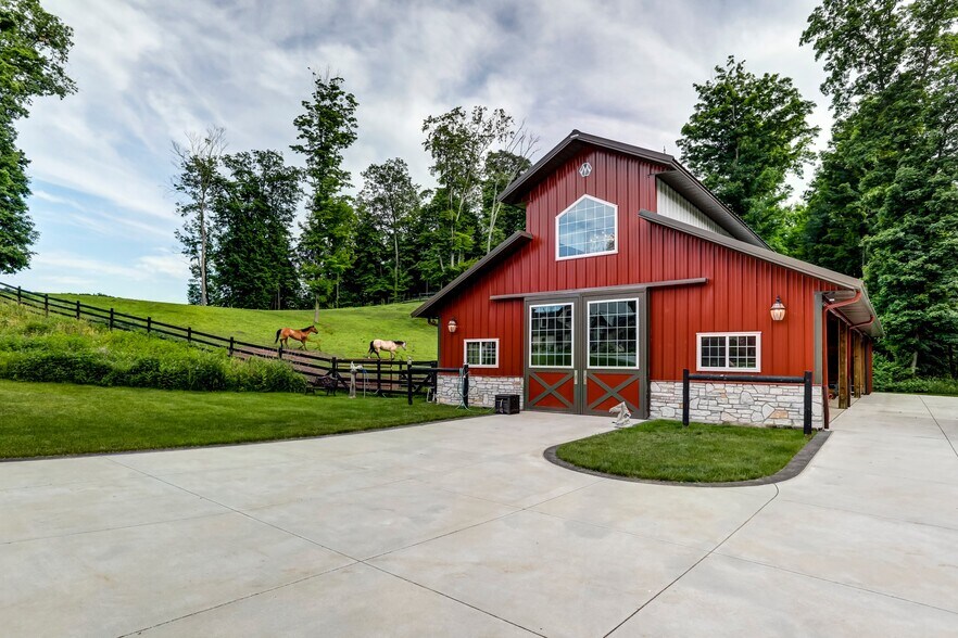 More Photos Of 1286 Gray Fox Ct, Howell Flex For Sale