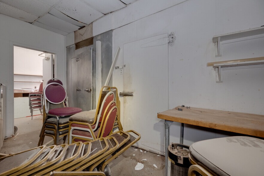 More Photos Of 2915 E Interstate 40, Amarillo Hotel For Sale