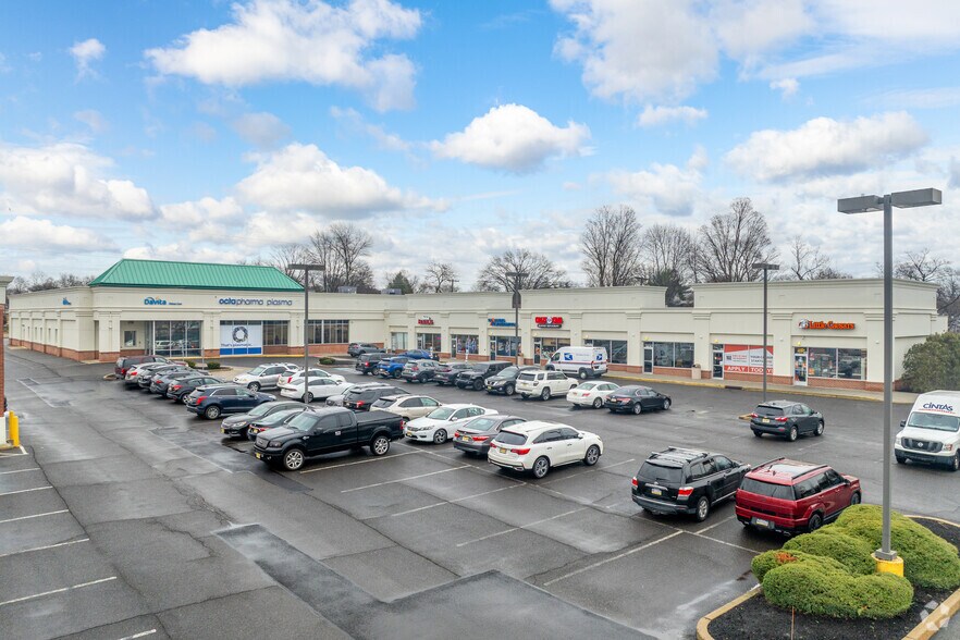 More Photos Of 5000 N Crescent Blvd, Pennsauken Unknown For Lease
