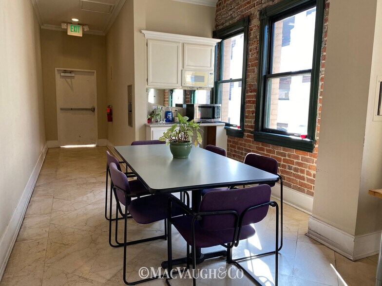 More Photos Of 35-45 N Arroyo Pky, Pasadena Office For Lease