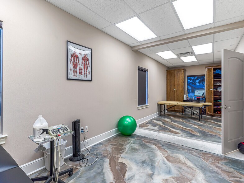 More Photos Of 456 Park Grove Dr, Katy Medical For Lease