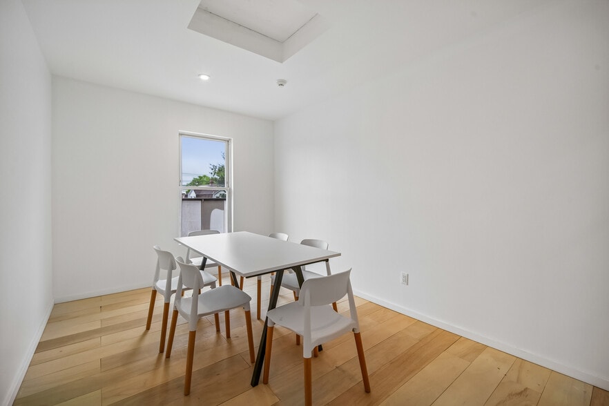More Photos Of 140 Paris Ave, Northvale Office For Sale