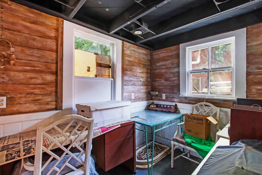 More Photos Of 516 Ash St, Fernandina Beach Freestanding For Sale