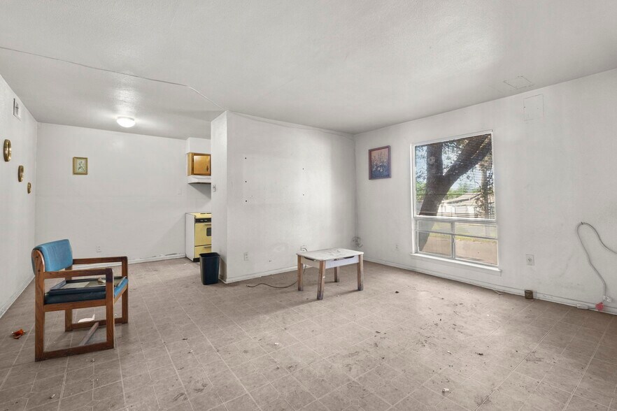 More Photos Of 110 Mary Louise Dr, San Antonio Apartments For Sale