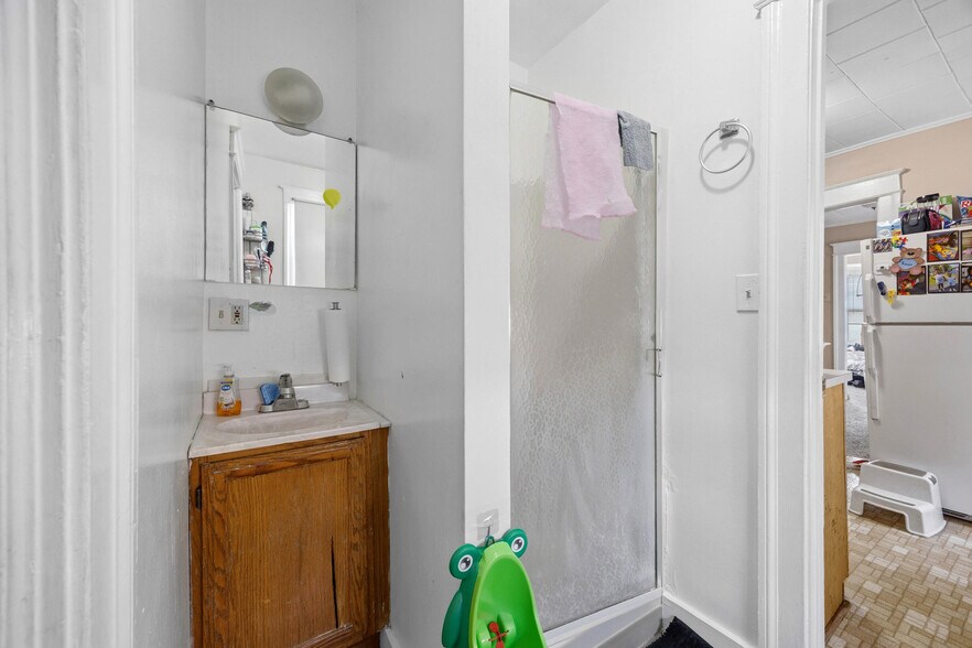 More Photos Of 871-873 Atlantic Ave, Rochester Office Residential For Sale