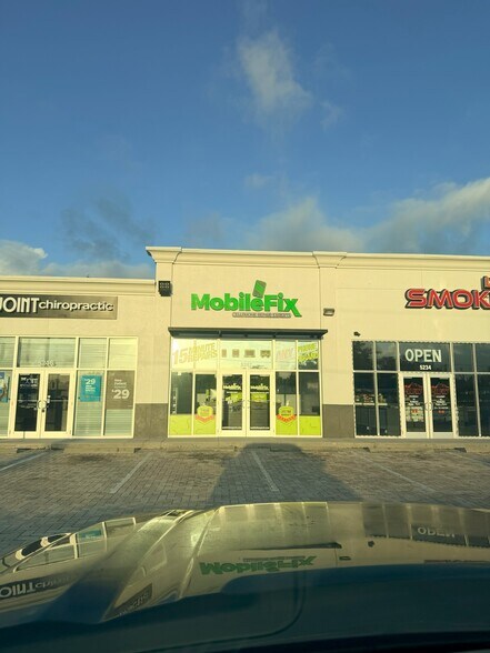 More Photos Of 5234-5250 14th St W, Bradenton General Retail For Sale
