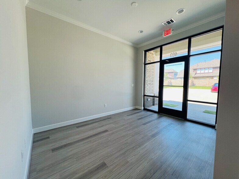 More Photos Of 2120 Prairie Dr, Prosper Medical For Sale