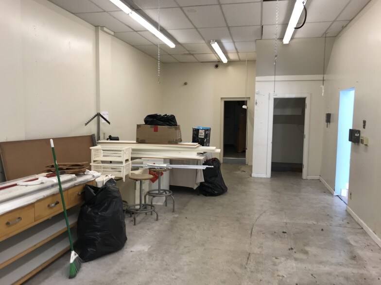 More Photos Of 1700 Lombard St, San Francisco Storefront Retail Residential For Lease