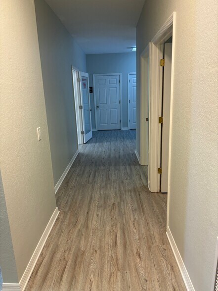 More Photos Of 1531 Rio De Janeiro Ave, Punta Gorda Storefront Retail Office For Lease