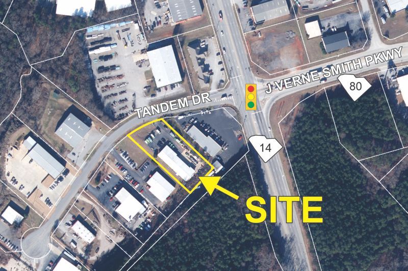 More Photos Of 151 Tandem Dr, Greer Flex For Lease