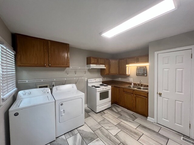 More Photos Of , Sanford Unknown For Sale