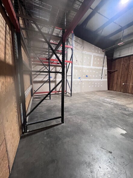 More Photos Of 340 Greenbrier Dr, Charlottesville Manufacturing For Lease