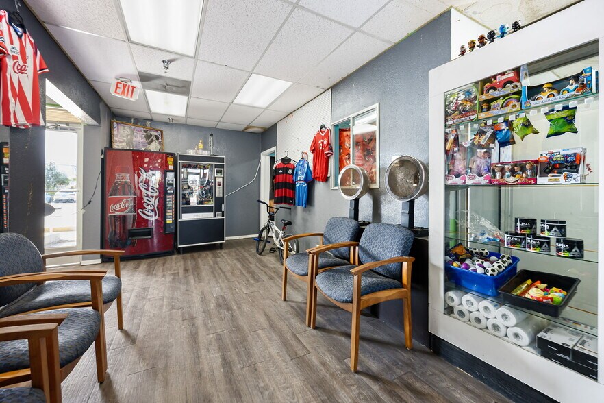 More Photos Of 32475 Date Palm Dr, Cathedral City Freestanding For Sale