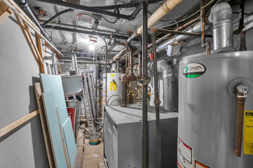 More Photos Of 247 E 50th St, New York Apartments For Sale