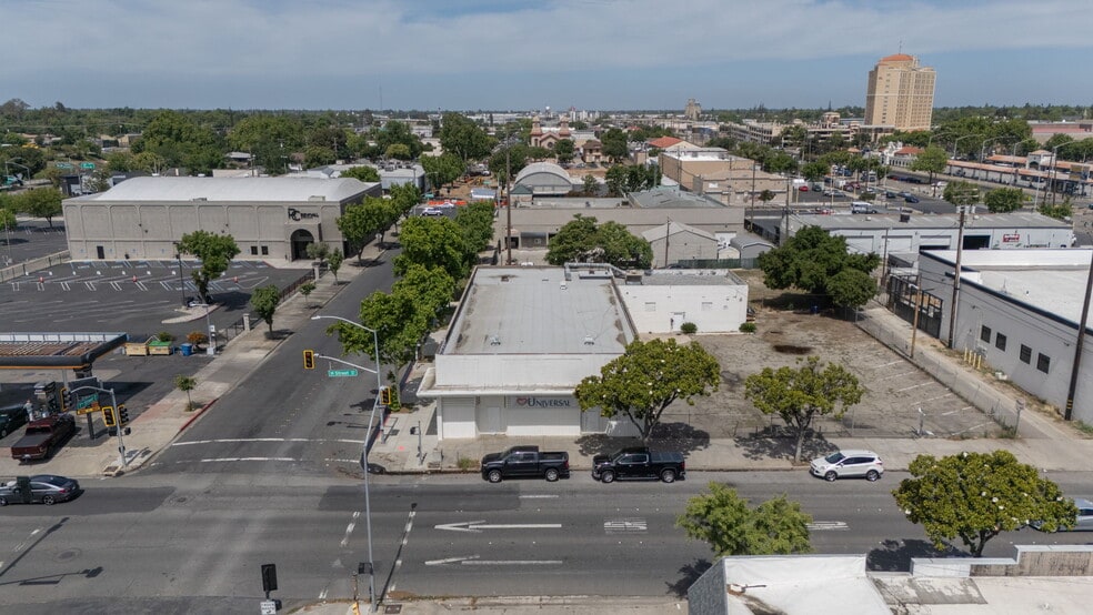 Primary Photo Of 701 H St, Modesto Loft Creative Space For Sale