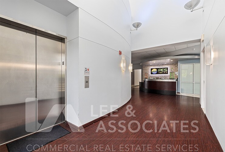 More Photos Of 685 S Ronald Reagan Blvd, Longwood Flex For Sale