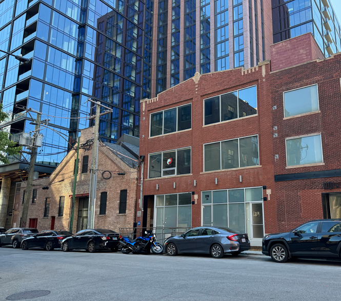 Primary Photo Of 220 N Aberdeen St, Chicago Loft Creative Space For Lease