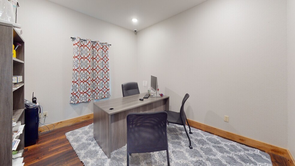 More Photos Of 4150 Highway 36 S, Brenham Shelter For Sale