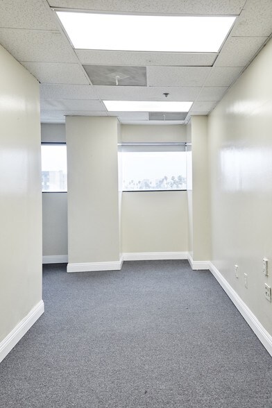 More Photos Of 5000 W Sunset Blvd, Los Angeles Medical For Lease