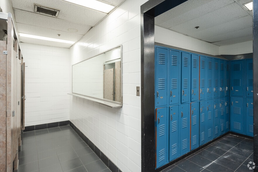 More Photos Of 90 Christ School Rd, Arden Distribution For Lease