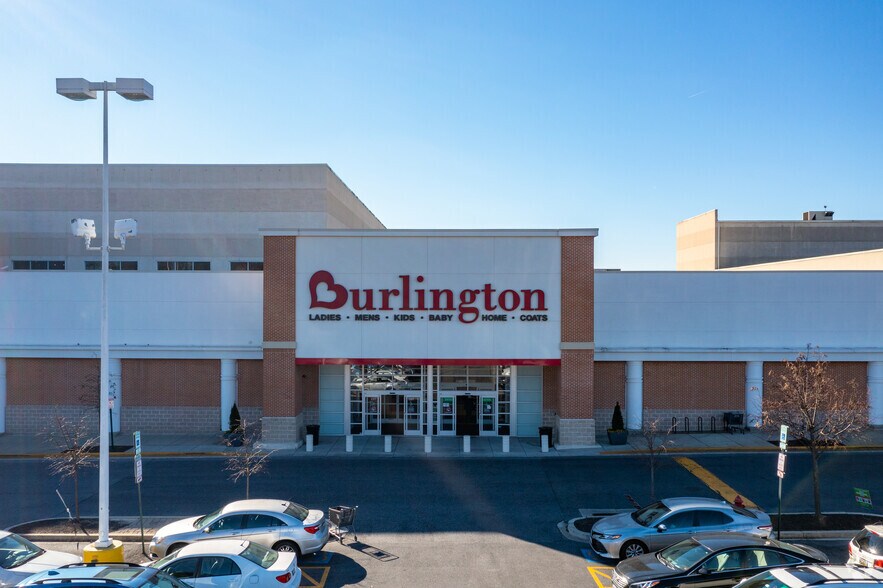 More Photos Of 1238 Putty Hill Ave, Towson General Retail For Lease