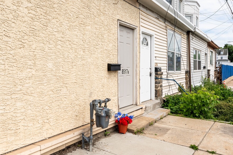 More Photos Of 8517 Lansdowne Ave, Upper Darby Township Storefront Retail Residential For Sale