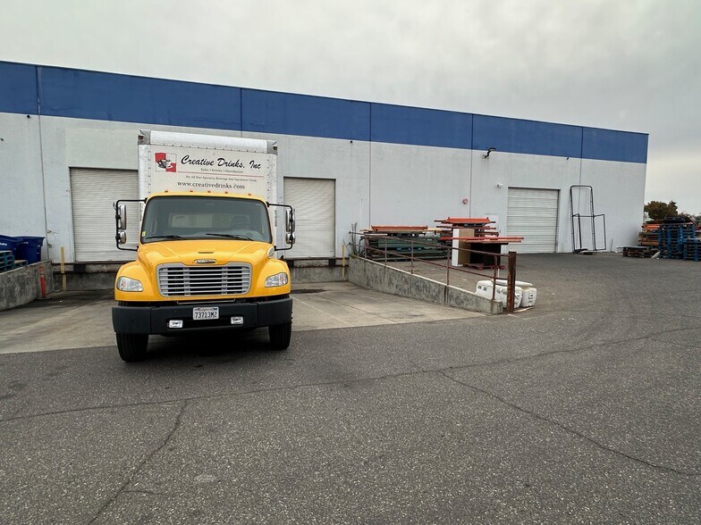 More Photos Of 1615 Sandpoint Dr, Ceres Manufacturing For Lease