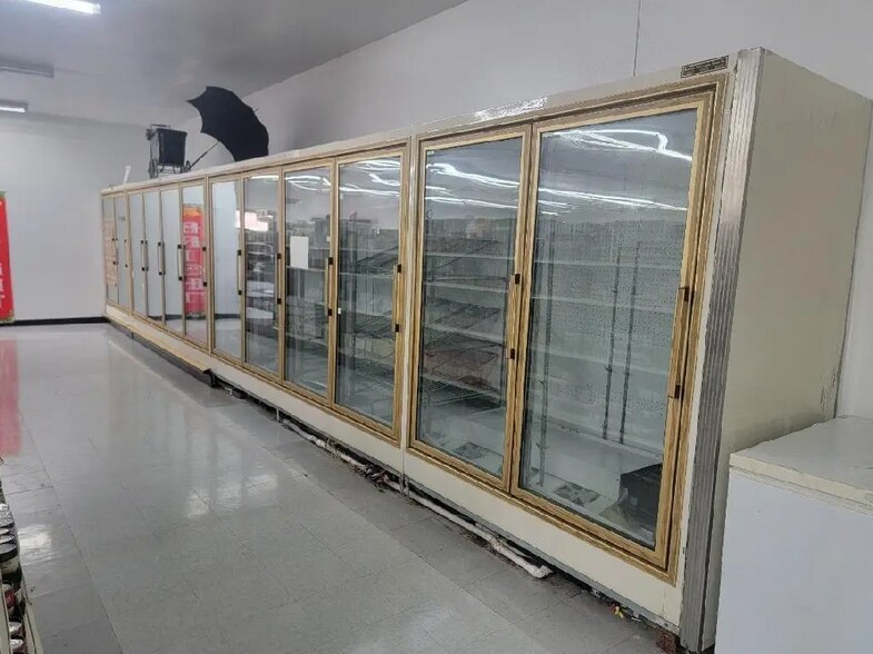 More Photos Of O E Railroad St, Kendall Freestanding For Sale