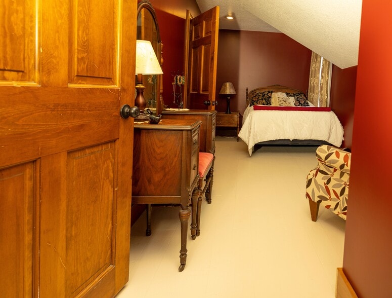 More Photos Of 323 W Wright Ave, Shepherd Specialty For Sale