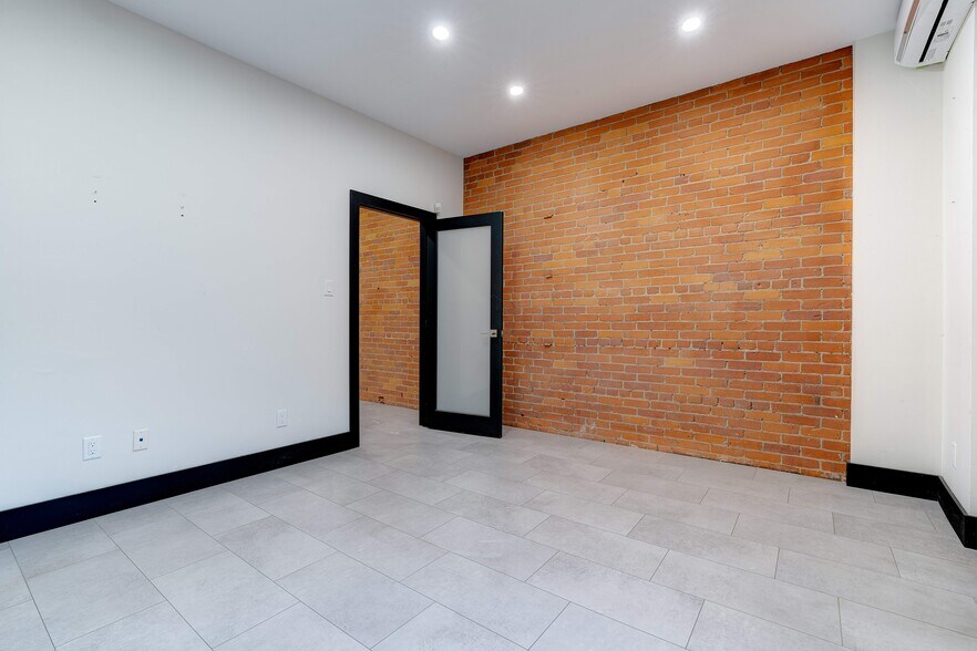 More Photos Of 13-15 Bold St, Hamilton Office Residential For Sale