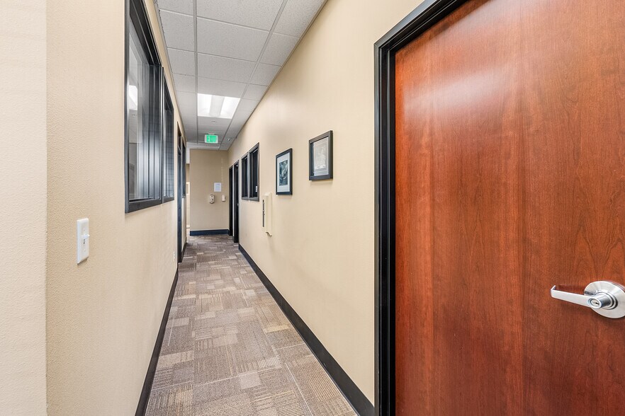 More Photos Of 1301 Poplar Dr, Medford Medical For Lease