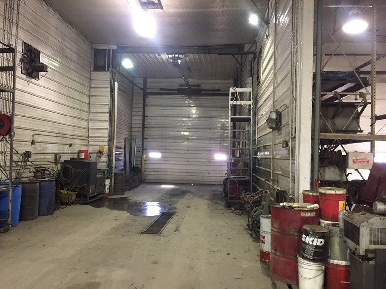 More Photos Of 118 N State Route 1, Saint Anne Warehouse For Sale