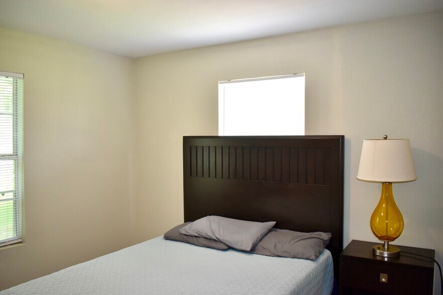 More Photos Of 1500-1502 Oleander Dr, La Marque Apartments For Sale
