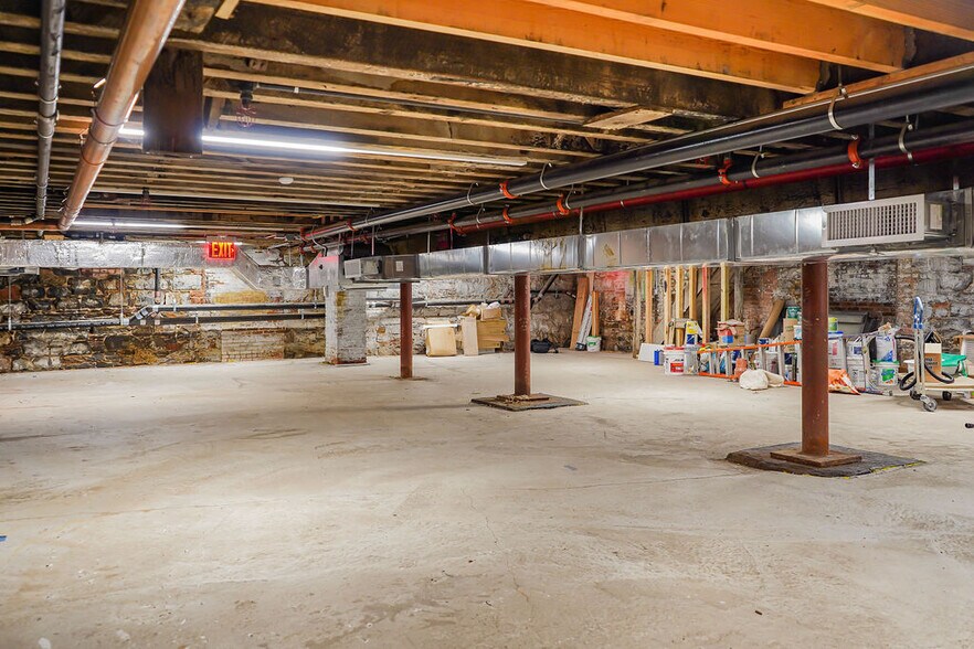 More Photos Of 53 Pearl St, Brooklyn Coworking Space