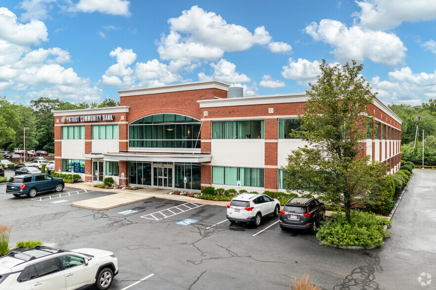 Primary Photo Of 237 Lexington St, Woburn Medical For Lease