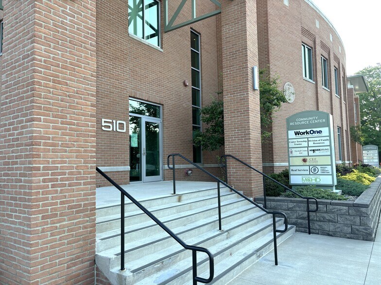 Primary Photo Of 510 W Adams St, Plymouth Medical For Lease