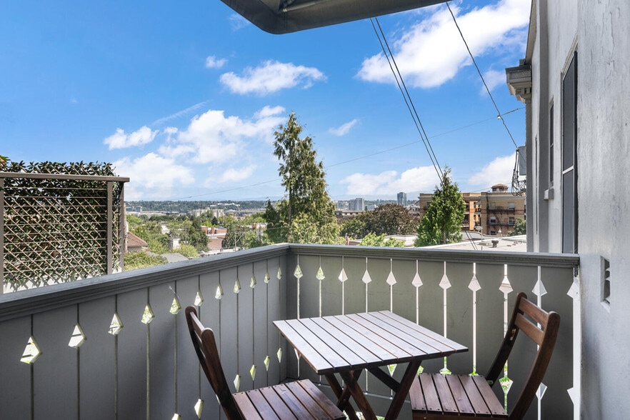 More Photos Of , Portland Multifamily For Sale
