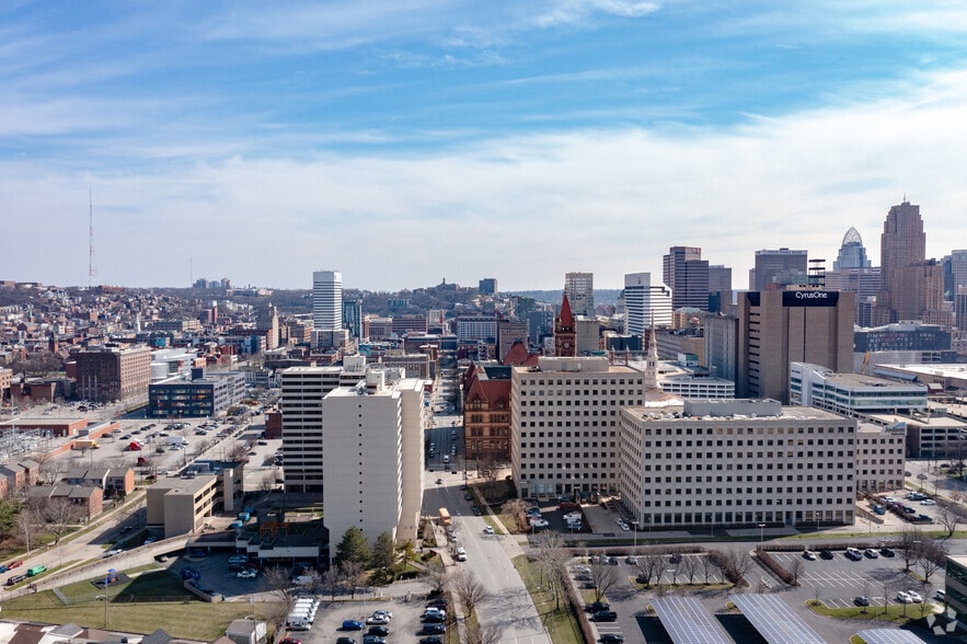 More Photos Of 895 Central Ave, Cincinnati Loft Creative Space For Lease