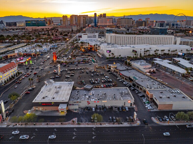 More Photos Of 4480 Paradise Rd, Las Vegas Storefront For Lease