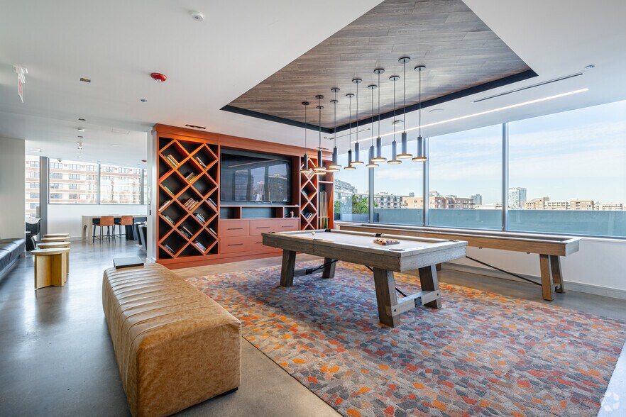 More Photos Of 808 N Cleveland Ave, Chicago Apartments For Lease