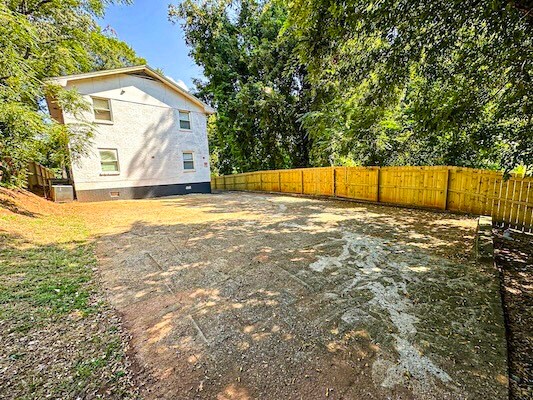 More Photos Of 1152 Greenwich St Sw, Atlanta Apartments For Sale