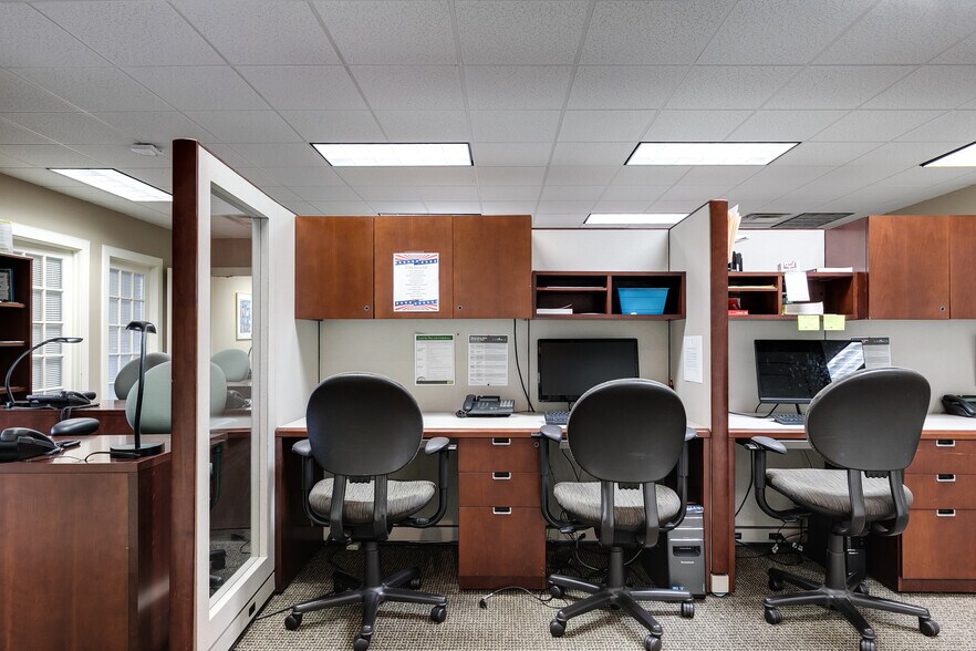 More Photos Of 11533 Nuckols Rd, Glen Allen Medical For Sale