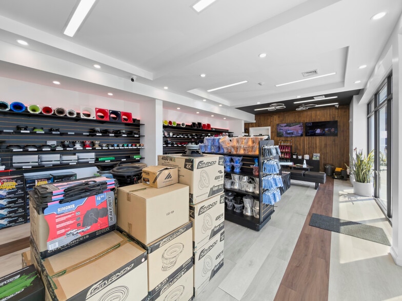 More Photos Of 42 Kirk St, Methuen General Retail For Sale
