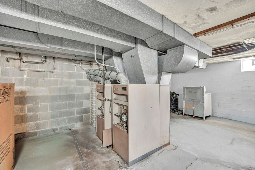 More Photos Of 885 S Green Rd, Cleveland Apartments For Sale
