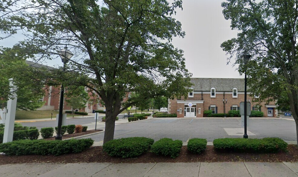 Primary Photo Of 415 Fisher Rd, Grosse Pointe Bank For Sale