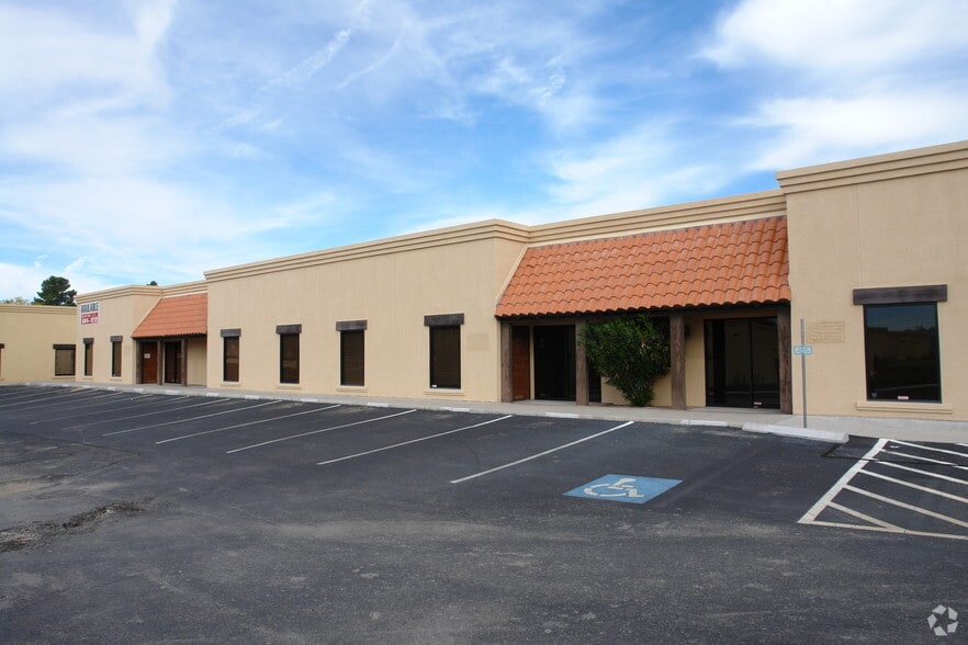 7100 Westwind Dr, El Paso, TX 79912 Medical For Sale