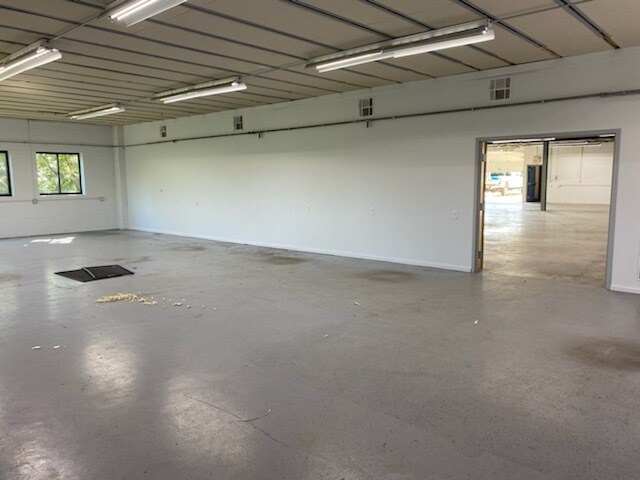 More Photos Of 230 Bilmar Ave, Pittsburgh Light Manufacturing For Lease