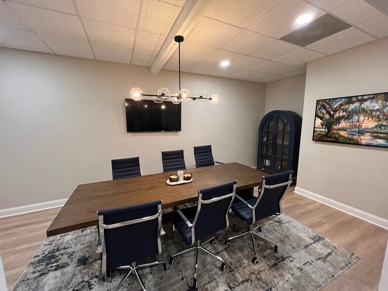 More Photos Of 29 Plantation Park Dr, Bluffton Medical For Sale