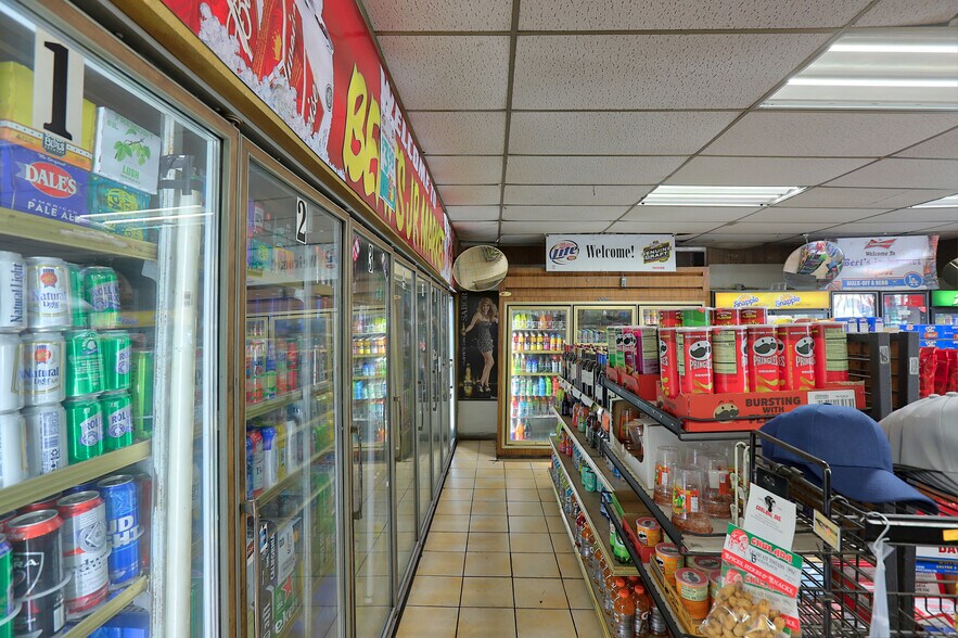 More Photos Of 4604 York Blvd, Los Angeles Freestanding For Sale